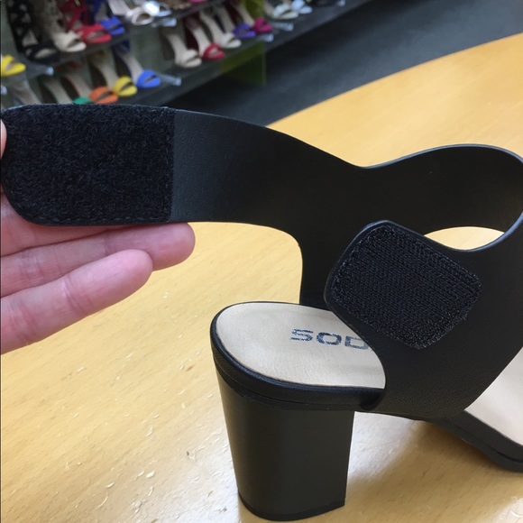 RESTOCK! Soda Black basic Velcro strap HEEL Sandal - Picture 8 of 8